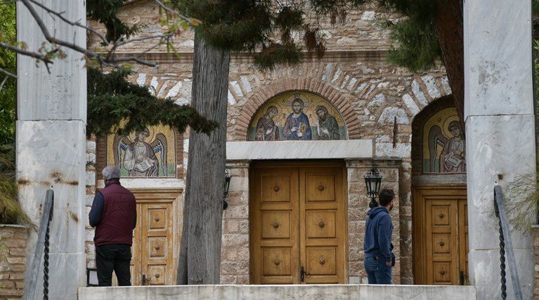 Church of Greece decries use of deceptive TV footage of past Epiphany services for reports on this year’s celebration