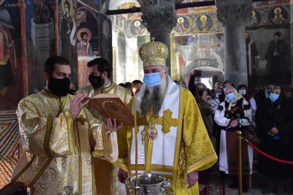 Regular liturgical life resumes in the old church of the Berislăveşti Monastery after 21 years