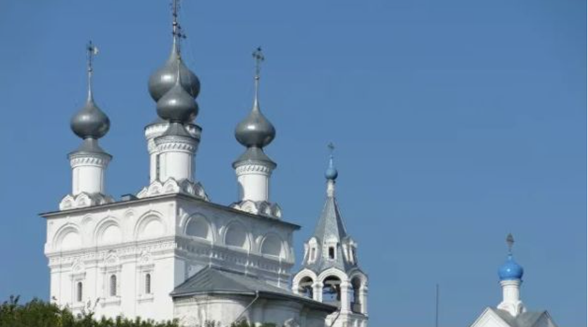 Κατέρρευσε τοίχος γυναικείου μοναστηριού στη Ρωσία