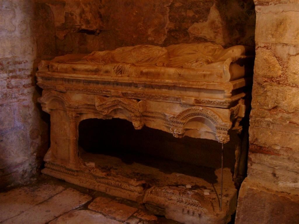 Οι ιστορικές περιπέτειες των λειψάνων του Αγίου Νικολάου του Θαυματουργού
