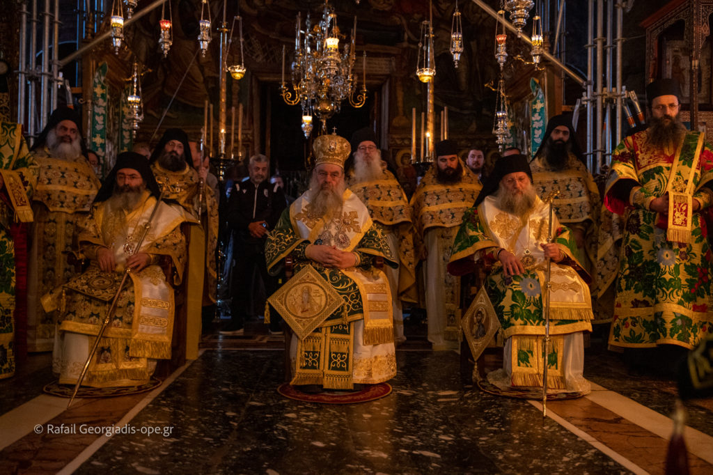 Η πανηγυρική Θεία Λειτουργία για την εορτή του Αγίου Ευδοκίμου (ΦΩΤΟ)