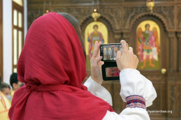 البطريرك يوحنا العاشر يقيم القداس الإلهي في دبي Ορθοδοξία News Agency