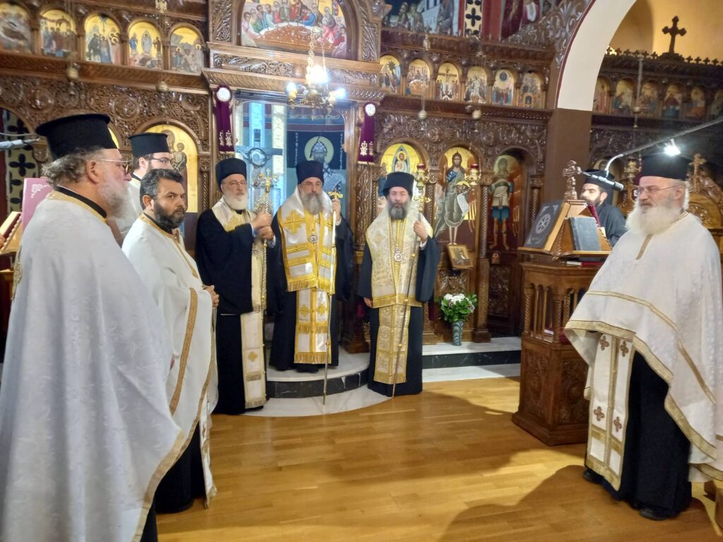Ο Αρχιεπίσκοπος Κρήτης προεξήρχε στην εξόδιο ακολουθία της Ευαγγελίας Τριγώνη