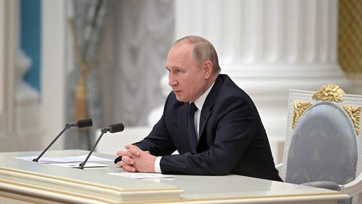 Πούτιν: «Η Ρωσία είναι διατεθειμένη να πραγματοποιήσει υψηλόβαθμες συζητήσεις με την Ουκρανία»