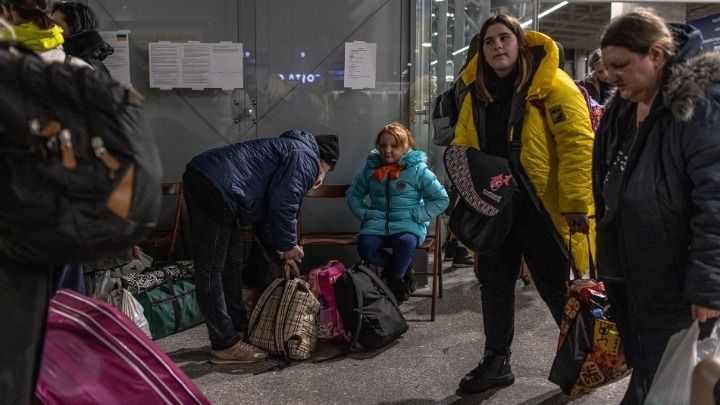 1.032 Ουκρανοί πολίτες έφτασαν στην Ελλάδα σε 5 μέρες