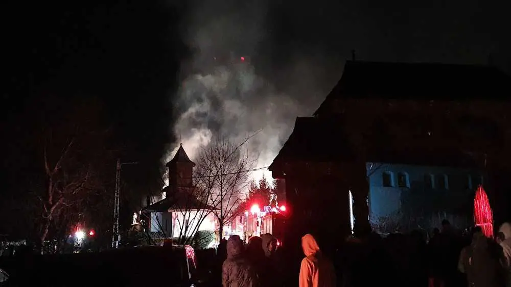 ΡΟΥΜΑΝΙΑ: Πυρκαγιά εκδηλώθηκε στη Μονή Nucet