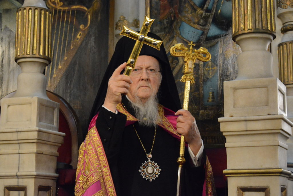 Οικουμενικός Πατριάρχης: Η Θεομήτωρ να τερματίσει τον αποτρόπαιο πόλεμο στην Ουκρανία