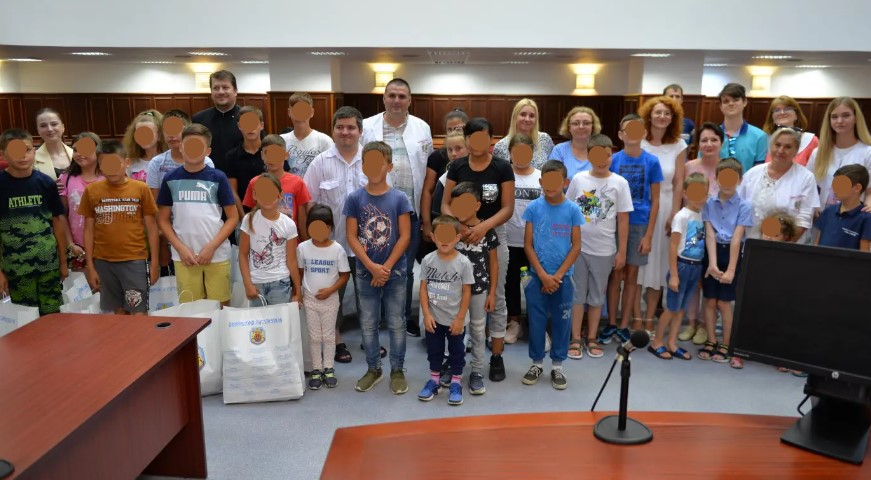 Εκστρατεία “Βοήθεια στους μαθητές” από την εν Ρουμανία Ορθόδοξη Εκκλησία