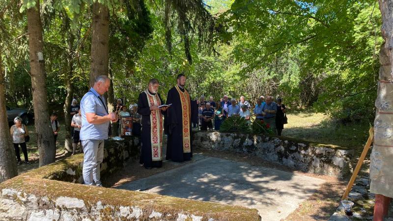 Помен страдалима у Торњу и Дерезама 1942. године