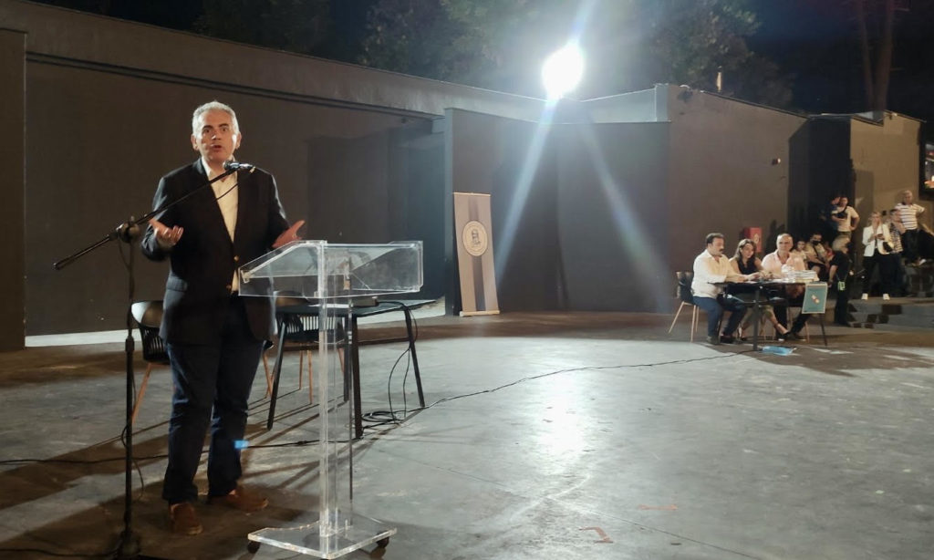 Χαρακόπουλος στις βραβεύσεις της ελληνικής μαθητικής εταιρίας Λάρισας:  Η αριστεία μοχλός προόδου της κοινωνίας μας