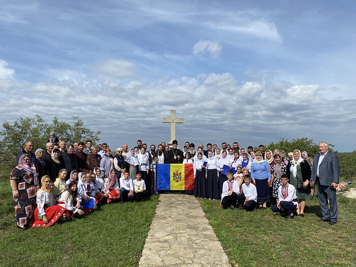 20th anniversary of Romanian Elder Sofian (Boghiu) celebrated in his hometown (+VIDEO)