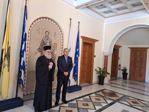 Τον Αρχιεπίσκοπο Κύπρου επισκέφθηκαν Πατριάρχης Αντιοχείας και Υπουργός Υγείας