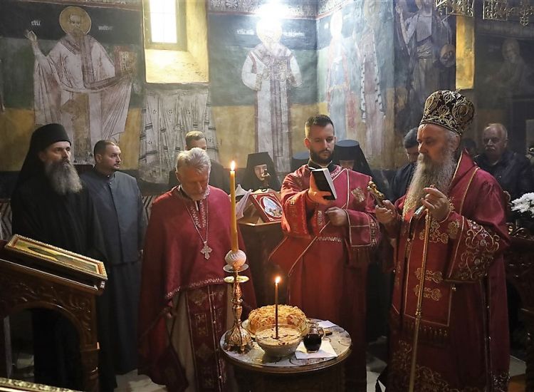 Владика Фотије: Вера даје снагу ономе који живи у близини Божјој