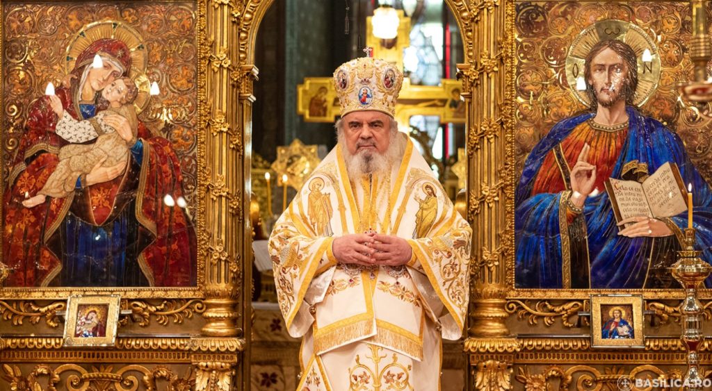 Christmas carols sung for Patriarch of All Romania Daniel