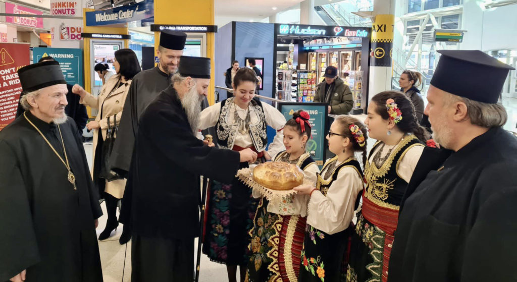 Патријарх српски Порфирије стигао у радну посету Сједињеним Америчким Државама