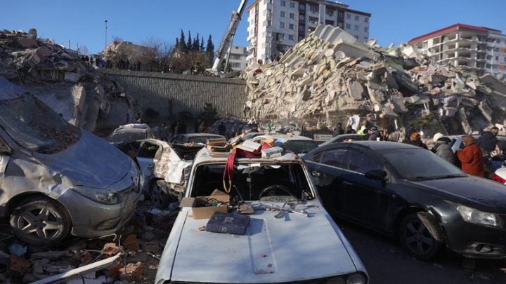 Πάνω από 43.000 τα θύματα από τον σεισμό σε Τουρκία και Συρία