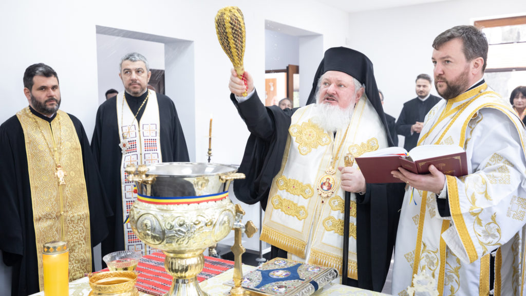 Romania: Patriarchal Auxiliary Bishop consecrates social centre for the elderly near Bucharest