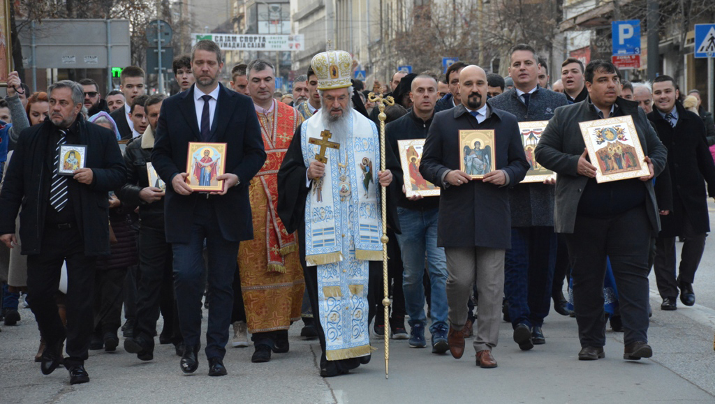 Владика Јован: Верујмо и чувајмо веру нашу да би она чувала нас