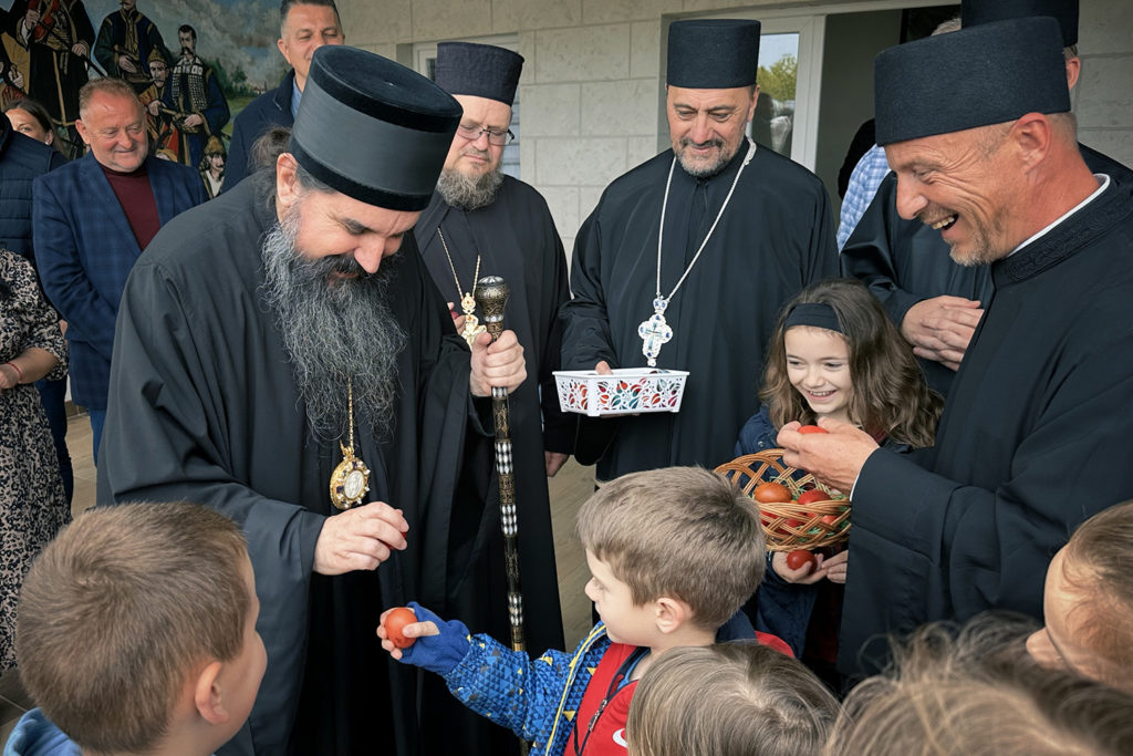 Владика Јеротеј: Васкрсење Христово је непролазна радост Осмог дана