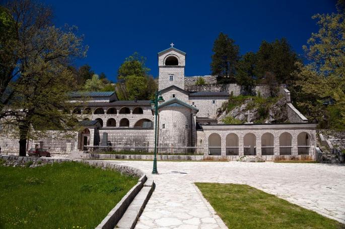 Честитка Митрополита црногорско-приморског Јоаникија изабраном Предсједнику Црне Горе Јакову Милатовићу