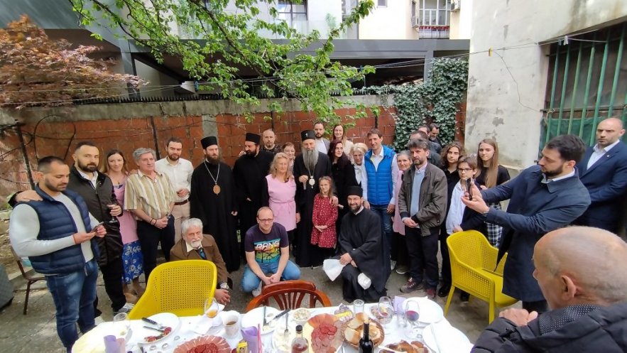 Πάσχα με άπορους κατοίκους του Βελιγραδίου έκανε ο Πατριάρχης Σερβίας