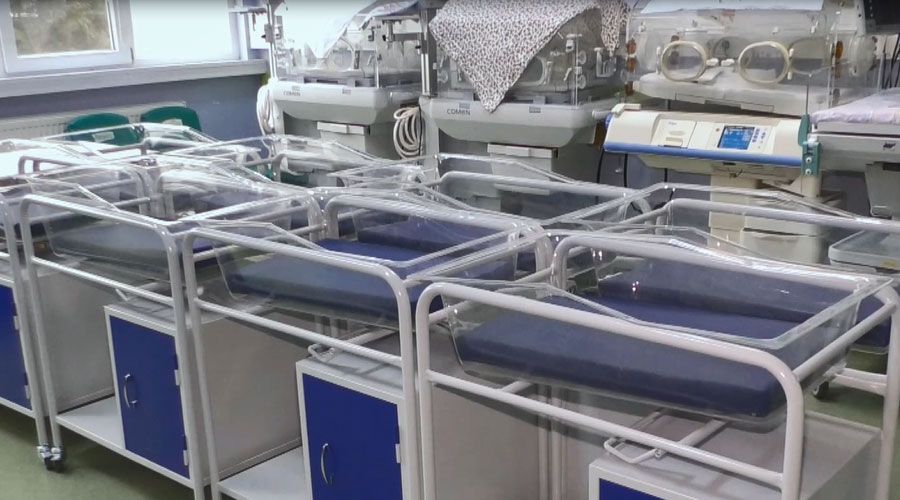 Δωρεά κρεβατιών για νεογέννητα από τον Μητροπολίτη Βανάτου