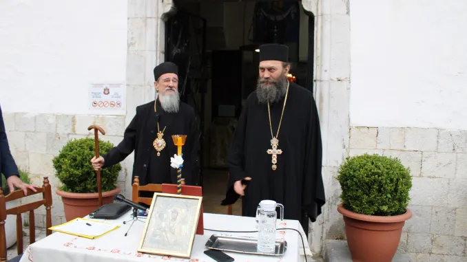 Предавање архимандрита Методија Хиландарца у манастиру Свете Тројице код Пљеваља