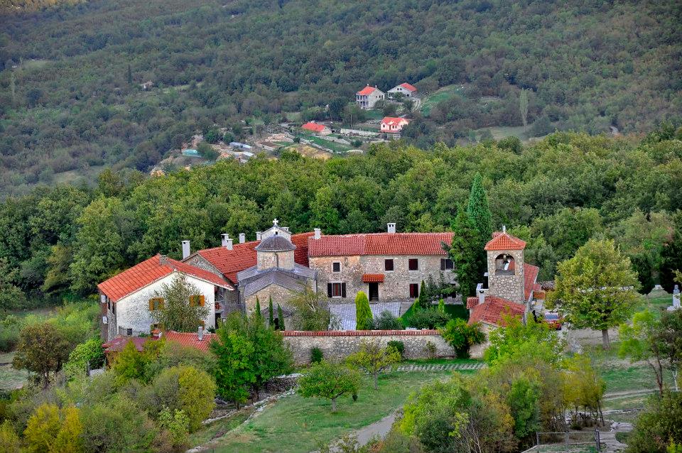 Прилог историји свештеног манастира Ћелија Пиперска