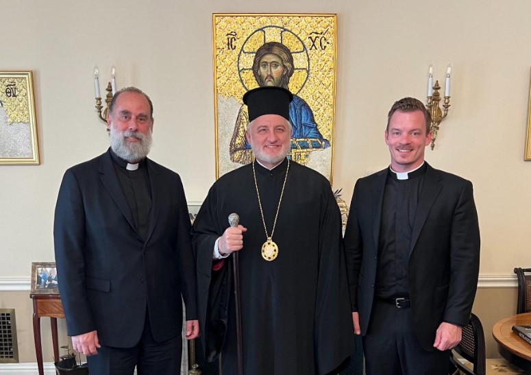 Στον Αρχιεπίσκοπο Αμερικής ο νέος Κοσμήτορας Φοιτητών της Θεολογικής Σχολής Βοστώνης