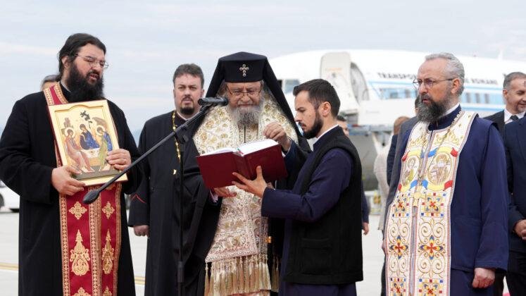 Ο Αρχιεπίσκοπος Σιμπίου στα εγκαίνια του διεθνούς αεροδρομίου του Μπρασόβ
