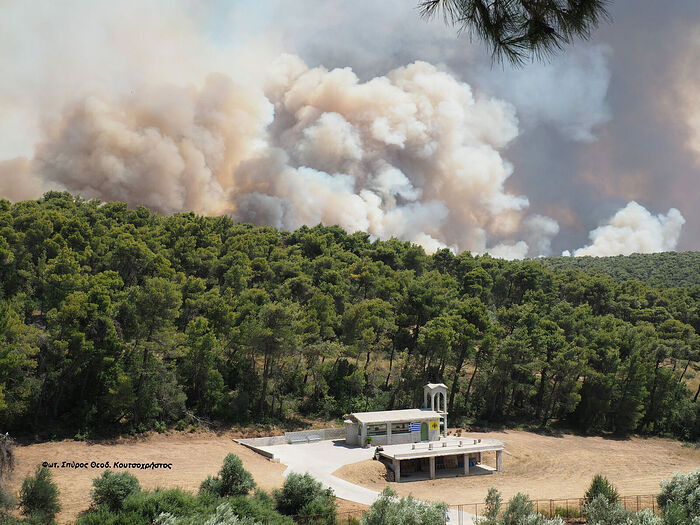 CHURCH AND FIREFIGHTERS MIRACULOUSLY SAVED AMIDST GREEK WILDFIRES