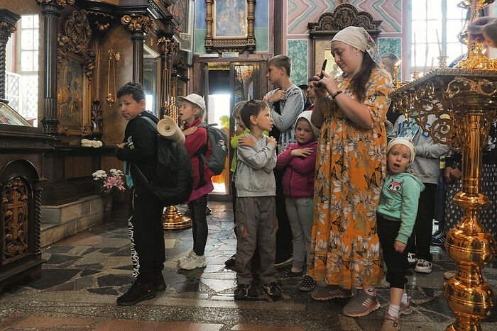 6-day, 70-mile procession to Diveyevo Monastery underway