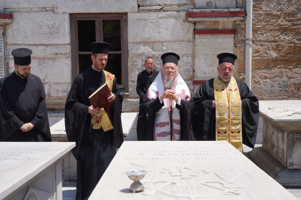 Ο Οικουμενικός Πατριάρχης τέλεσε Τρισάγιο στον Τάφο του προκατόχου του Πατριάρχου Αθηναγόρου
