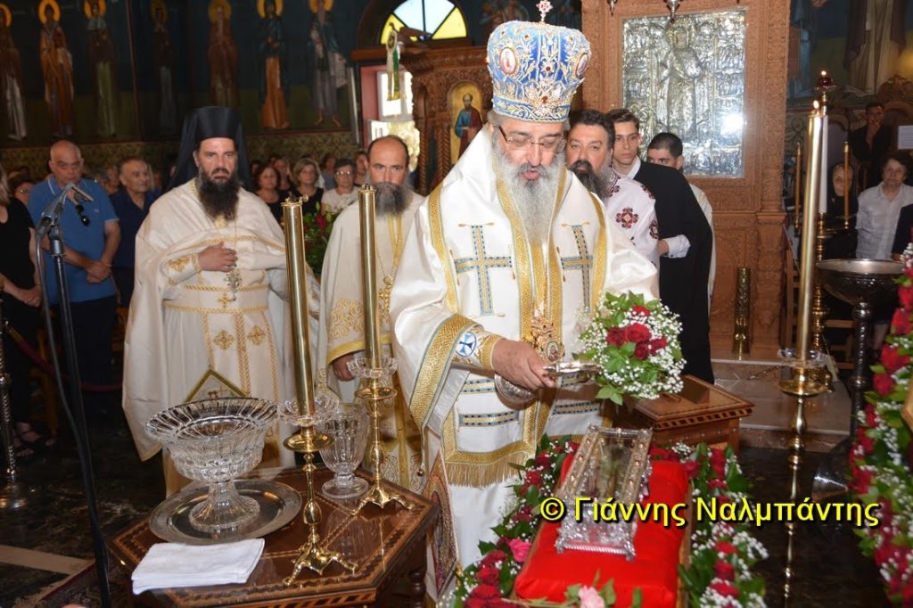 Αλεξανδρούπολη: Θεία Λειτουργία και Αγιασμός ενώπιον της δεξιάς χειρός του Αγίου Σπυρίδωνος