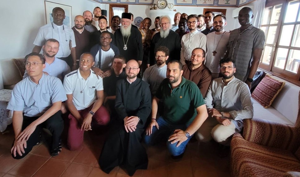 Συνάντηση Αρχιεπισκόπου Ιερωνύμου με ξένους επισκέπτες της «Αποστολικής Διακονίας»