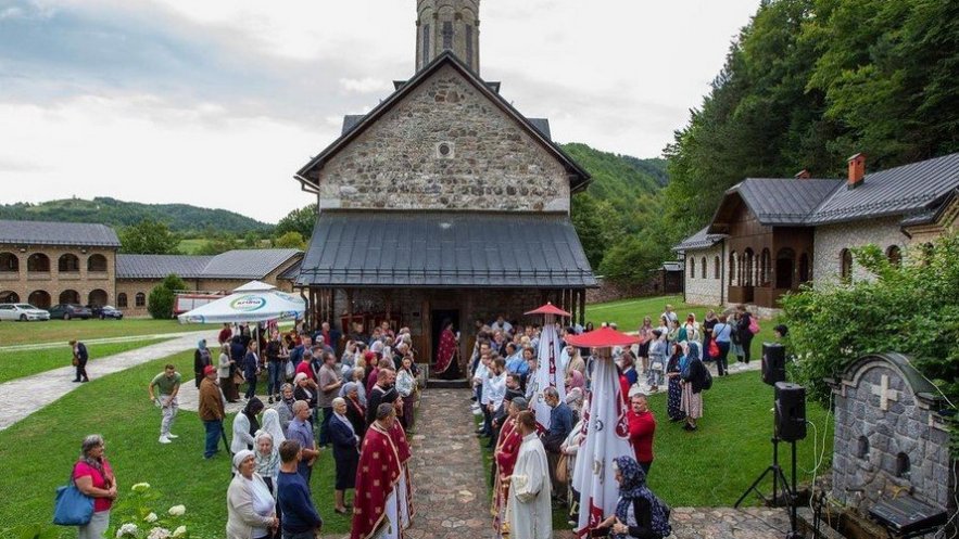 Свето евхаристијско сабрање у манастиру Липље (ФОТО)