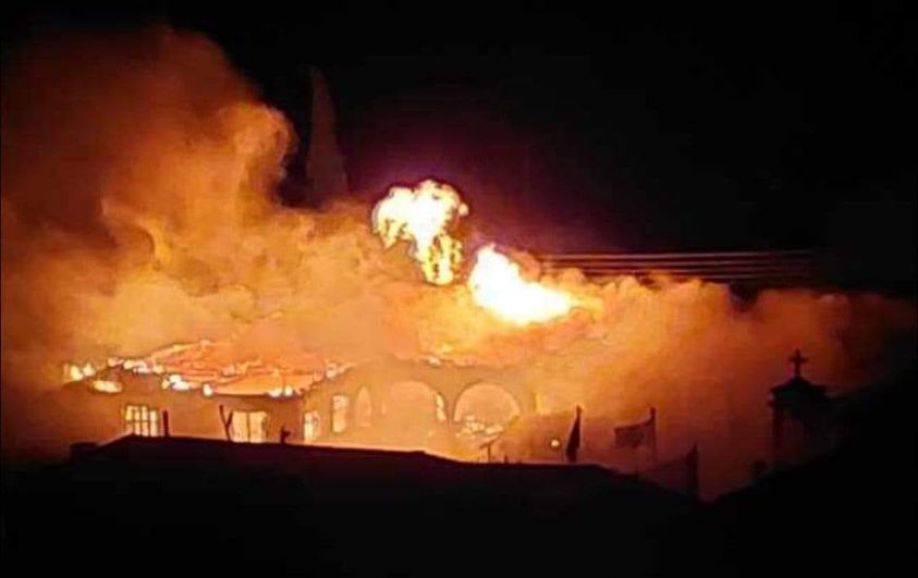 Σοβαρές ζημιές από τη φωτιά στο Μετόχι της Ιεράς Μονής Παναγίας Κανδήλας (ΦΩΤΟ)