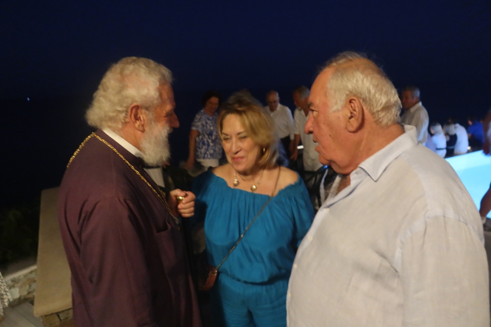Ο Σύρου Δωρόθεος σε εκδήλωση για τα 100 έτη λειτουργίας βιοτεχνίας παραδοσιακών λουκουμιών