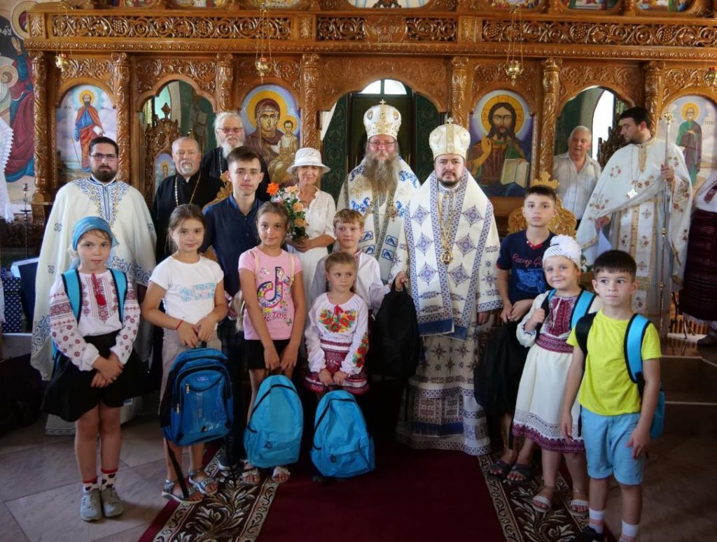 Η Επισκοπή Νότιας Βεσσαραβίας μοίρασε πάνω από 600 σχολικές τσάντες σε μαθητές
