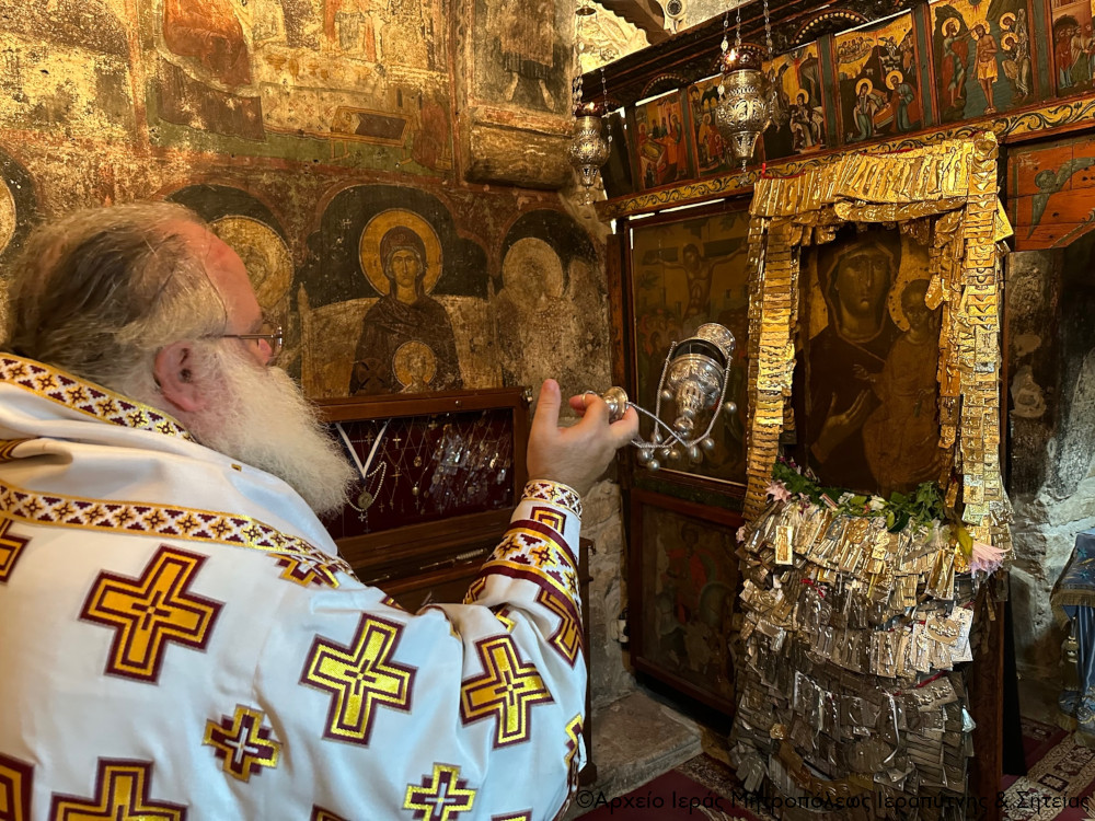Η εορτή του Γενεσίου της Θεοτόκου στον πανηγυρίζοντα Ιερό Ναό της Παναγίας των Λιθινών