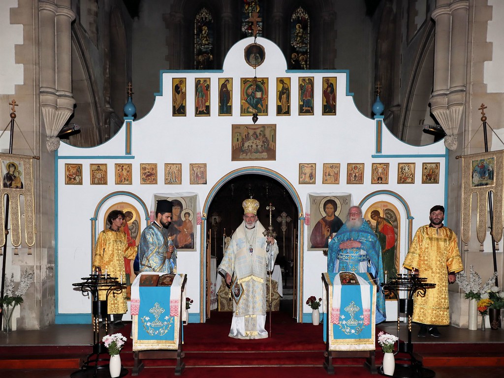 Archbishop Nikitas visits the Church Nativity of the Mother of God in Bristol