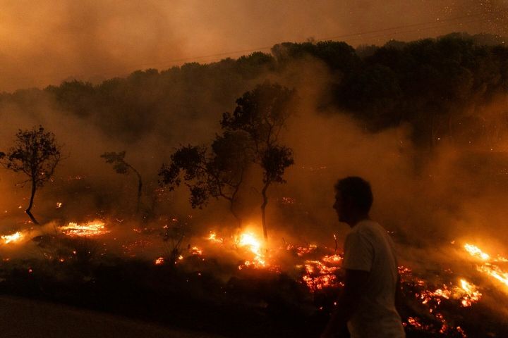 Συνεχίζεται η μάχη με τη φωτιά στον Έβρο – Εφιάλτης δίχως τέλος