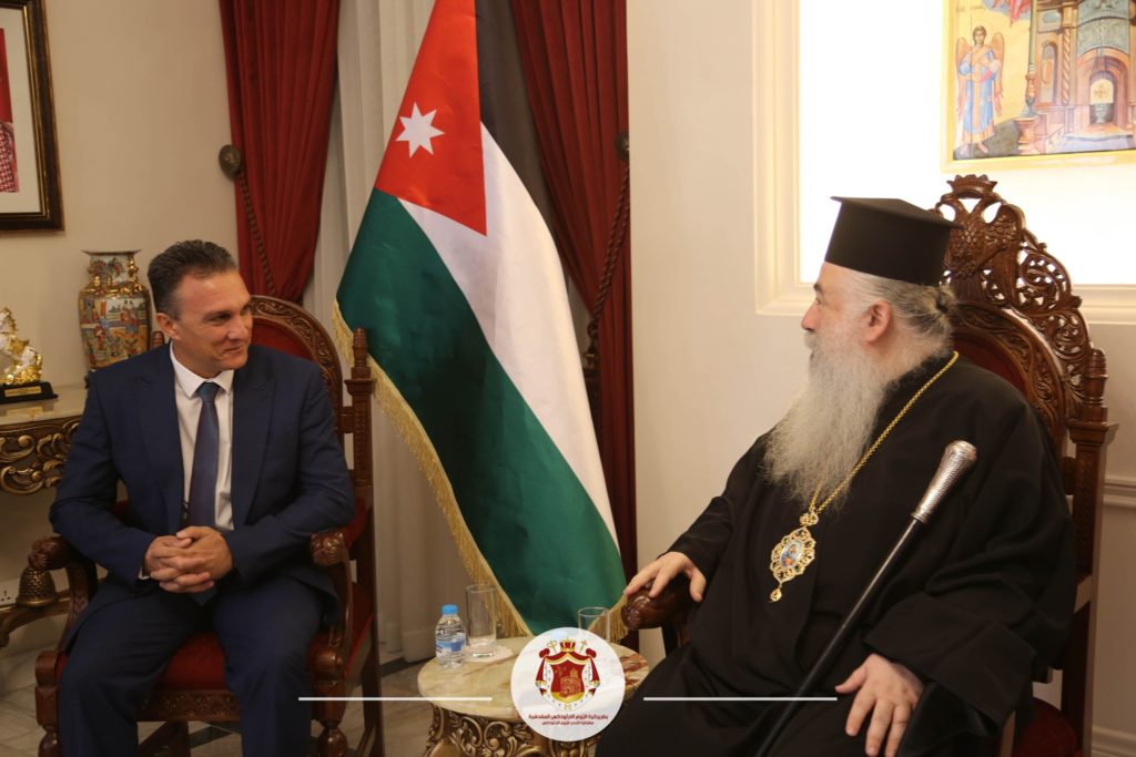 Ο Υπουργός Άμυνας της Κύπρου στον Αρχιεπίσκοπο Κυριακουπόλεως