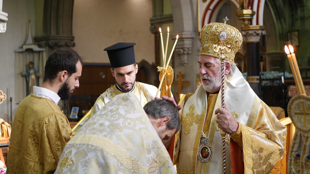 Archbishop Nikitas visits Bath