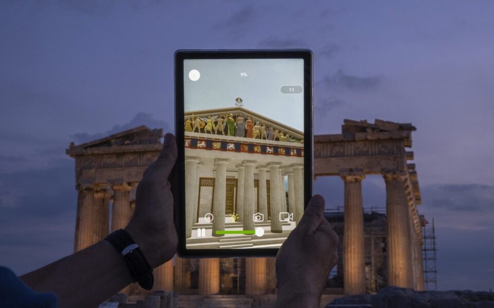 An app shows how ancient Greek sites looked thousands of years ago. It’s a glimpse of future tech