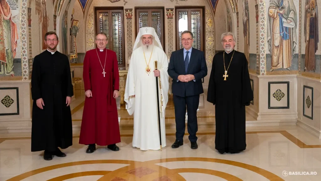 Patriarch of Romania welcomes UK Ambassador Andrew Noble on farewell visit