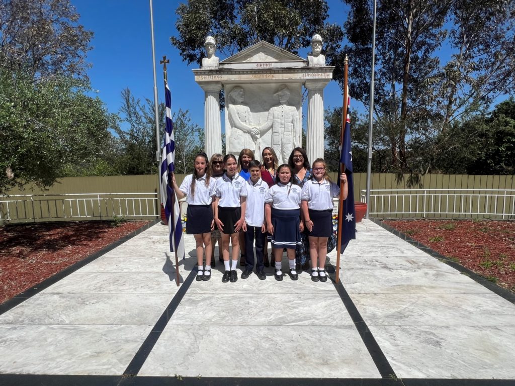 Melbourne: The Students of the Greek School “Aetolian College” honoured the Heroes of 1940