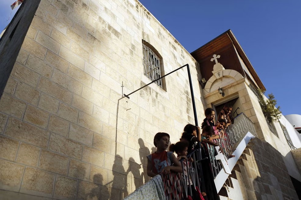 Καταφύγιο για εκατοντάδες αμάχους η Ιερά Μονή Αγίου Πορφυρίου στην πολύπαθη Γάζα
