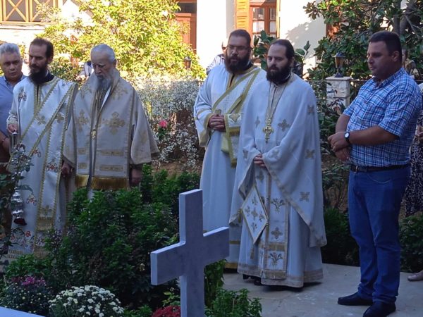 Ο Μητροπολίτης Καρυστίας τέλεσε το 40ήμερο μνημόσυνο Μοναχής στην Ιερά Μονή Αγίου Χαραλάμπους – Λευκών Αυλωναρίου