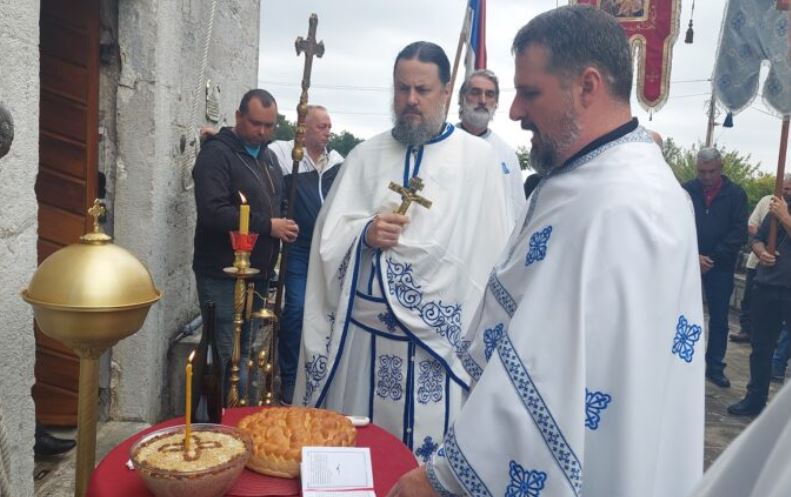 Прослављена слава Храма Светих Сергија и Вакха на Подима